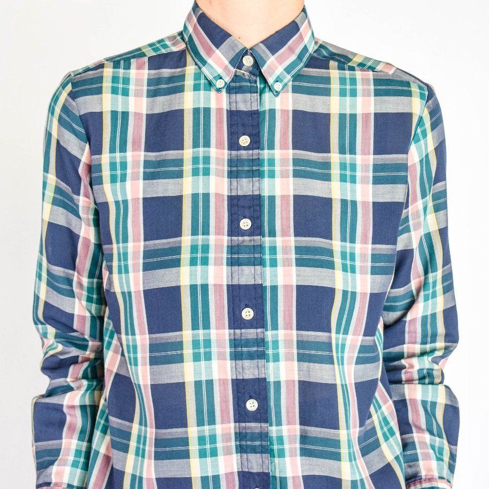 Vintage Levis Strauss soft plaid oxford shirt. Tag size 8.